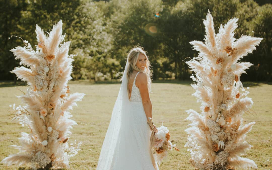 Wedding Dress Info for Portland, Oregon and Coastal Oregon Wedding