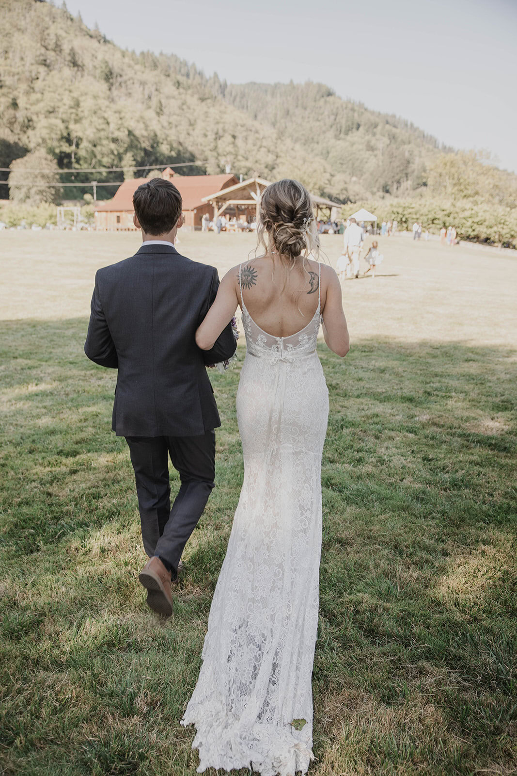 Danielle Alex | Hydrangea Ranch Rustic Barn Wedding Venue